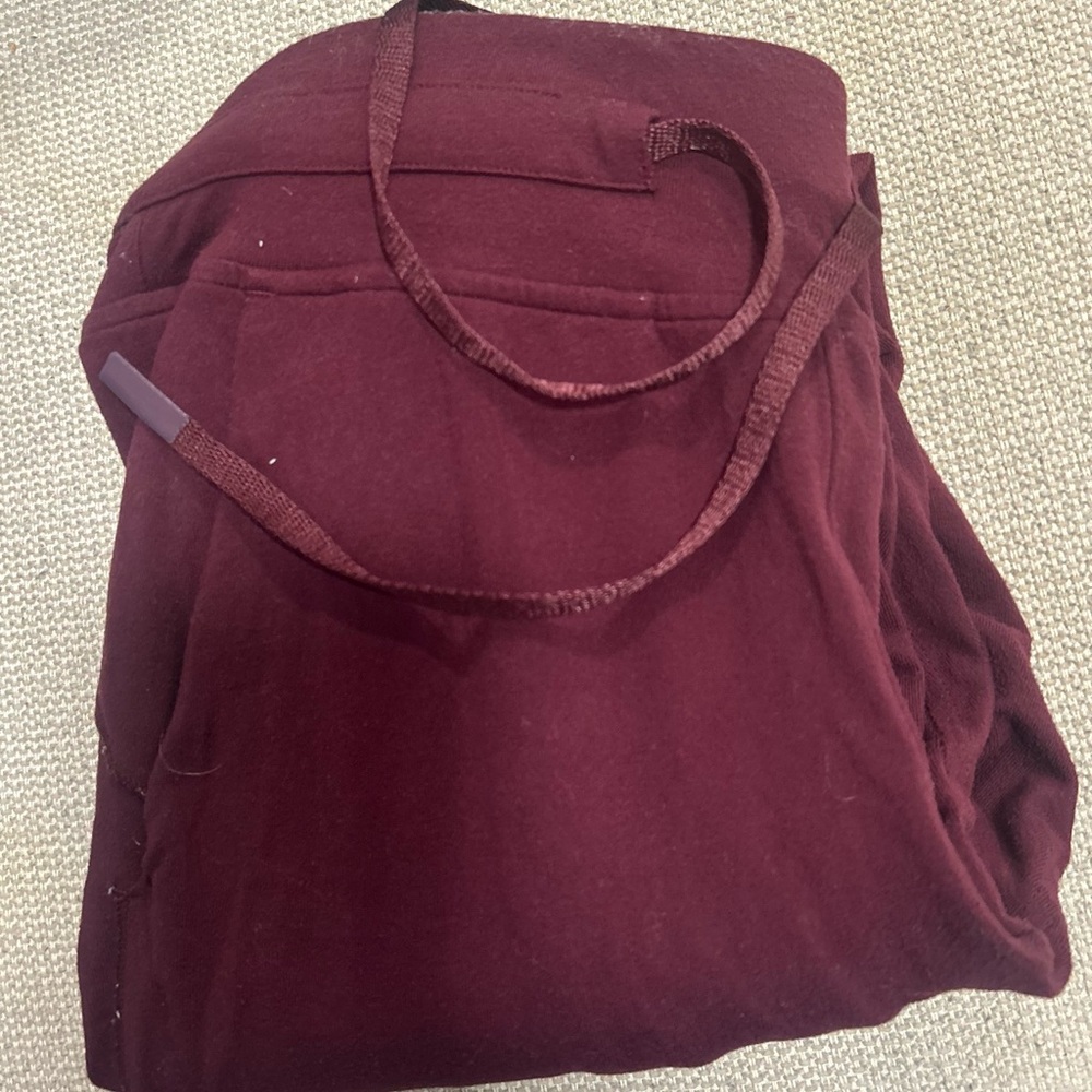 lululemon athletica Ready to Rulu High-Rise Jogger
Full Length
